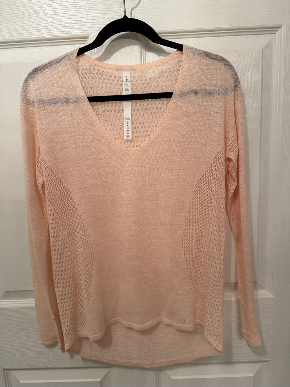 lululemon athletica Peach Long Sleeve V-Neck Knit Sweater